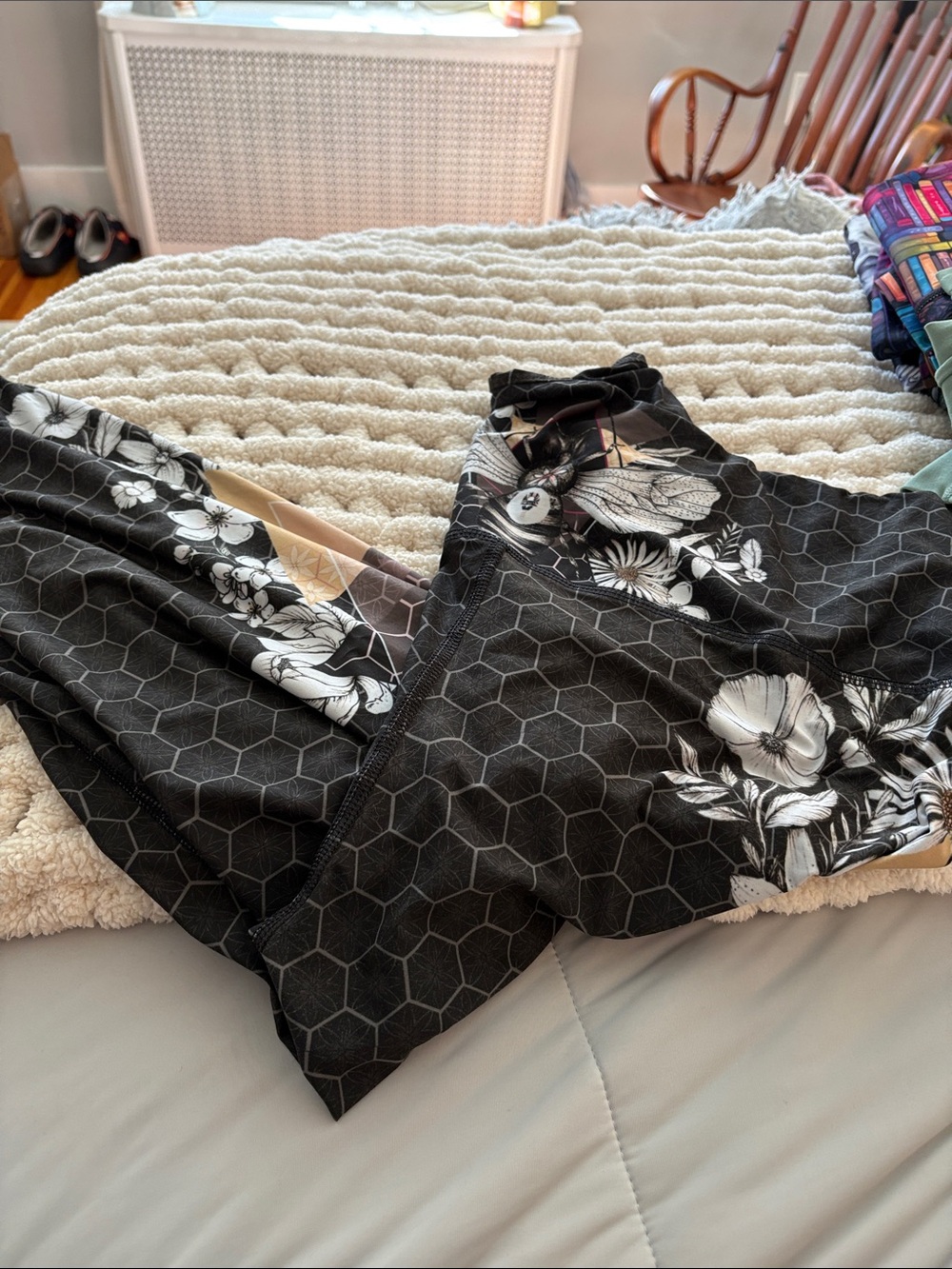 Black Floral Print ankle length Leggings
